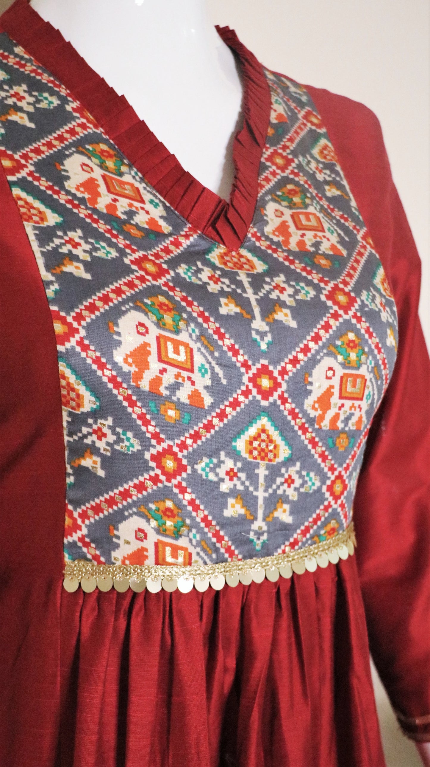 Maroon Kurta with Grey Patola