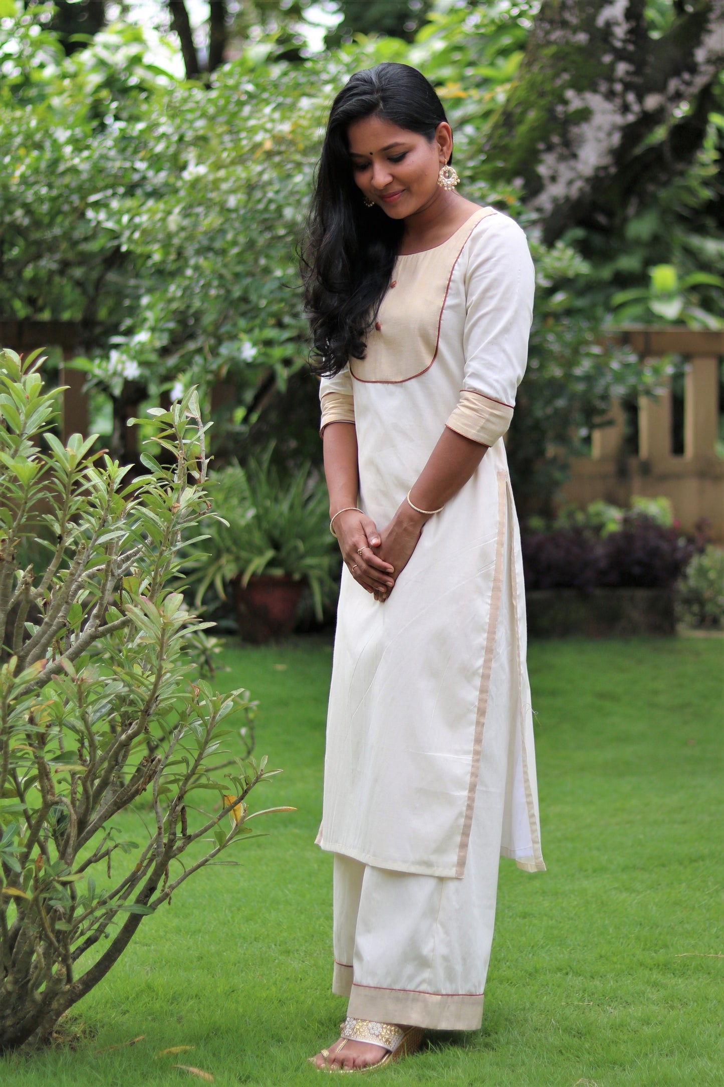 Kasavu Kurta & Palazzo Set with Maroon Dupatta