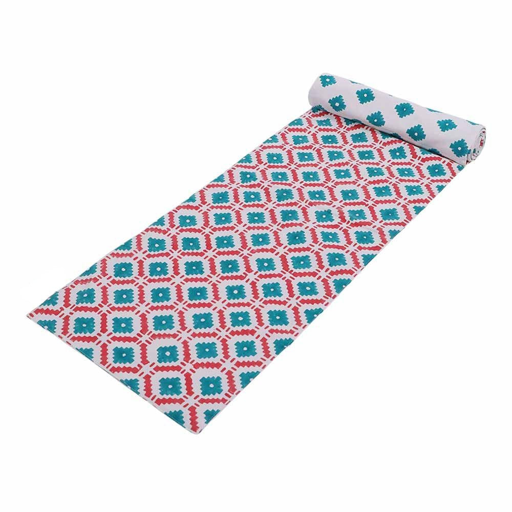 Green & Red Block Printed Table Runner & Set of 6 Table Mats