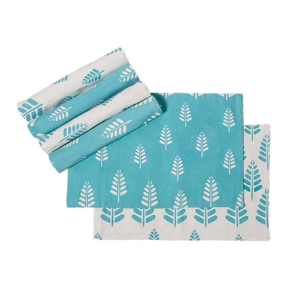 The Spring Table Runner & Set of 6 Table Mats