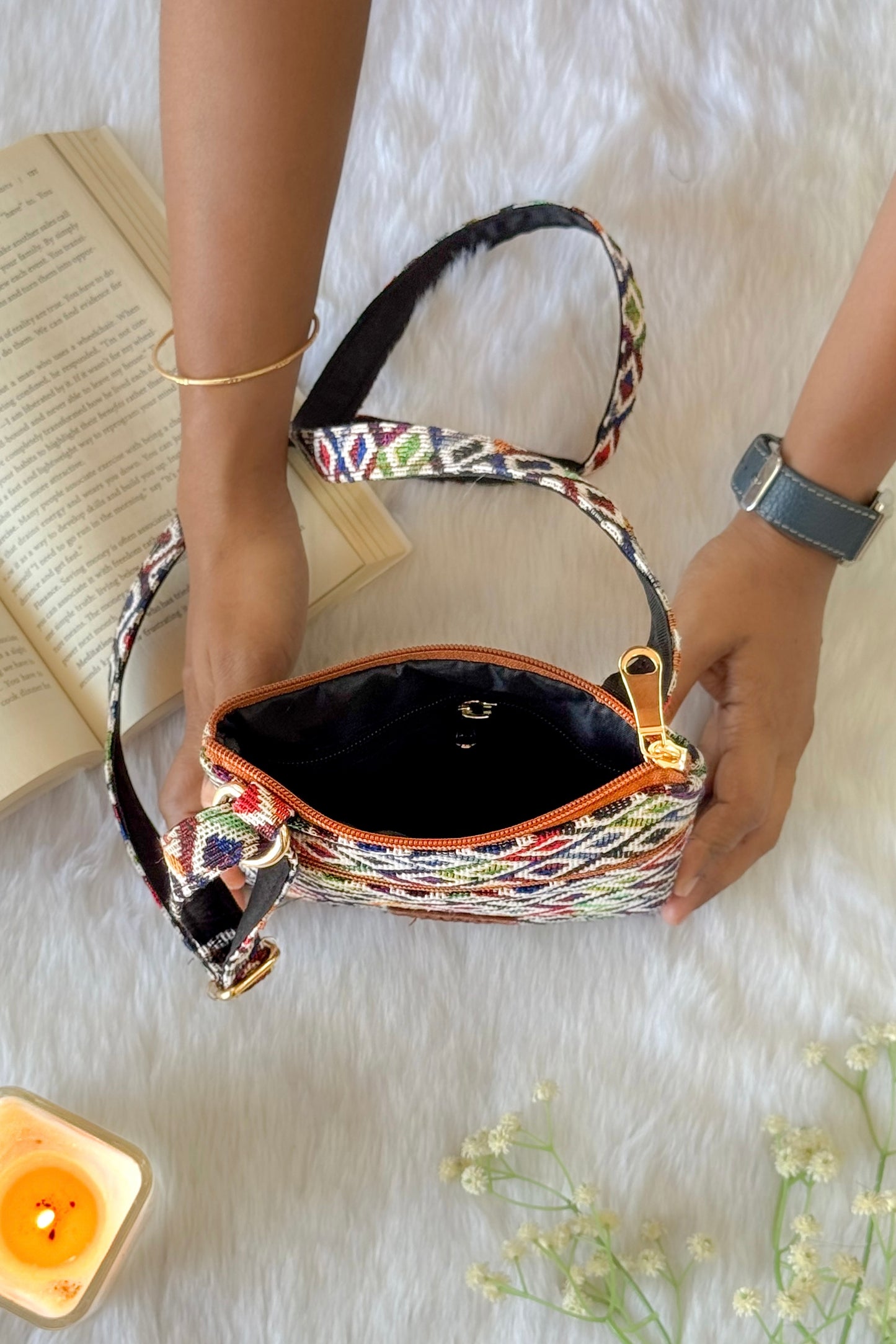 Black Candy On The Go Sling