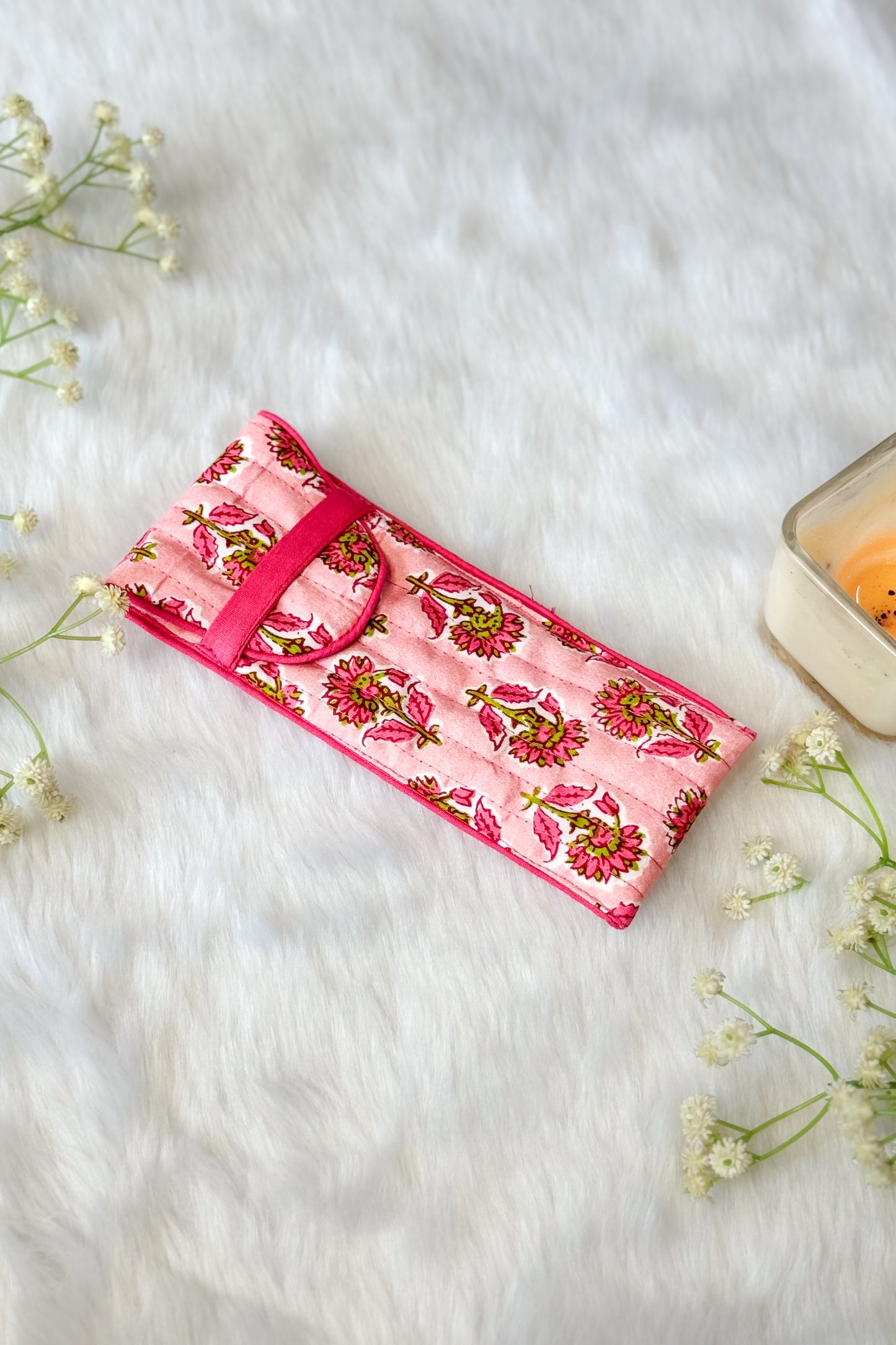 Strawberry Sundae Specs Holder