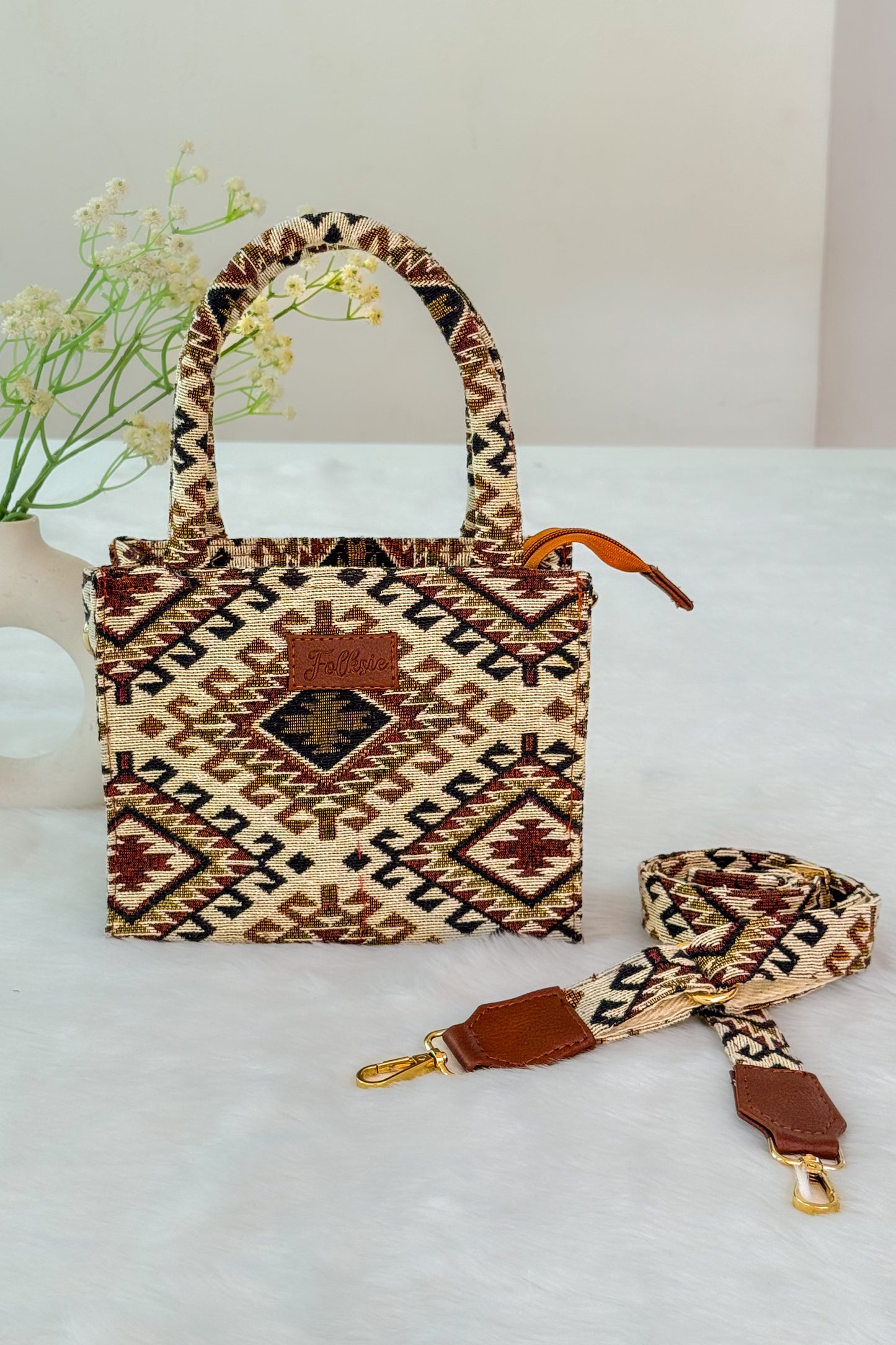Nomad Chic Box Sling Bag