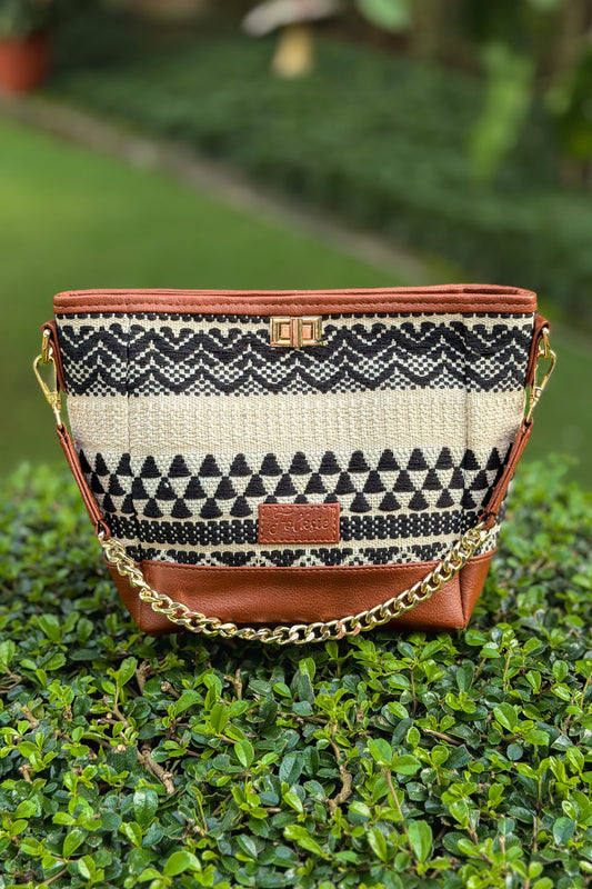 Black Dune Bucket Bag