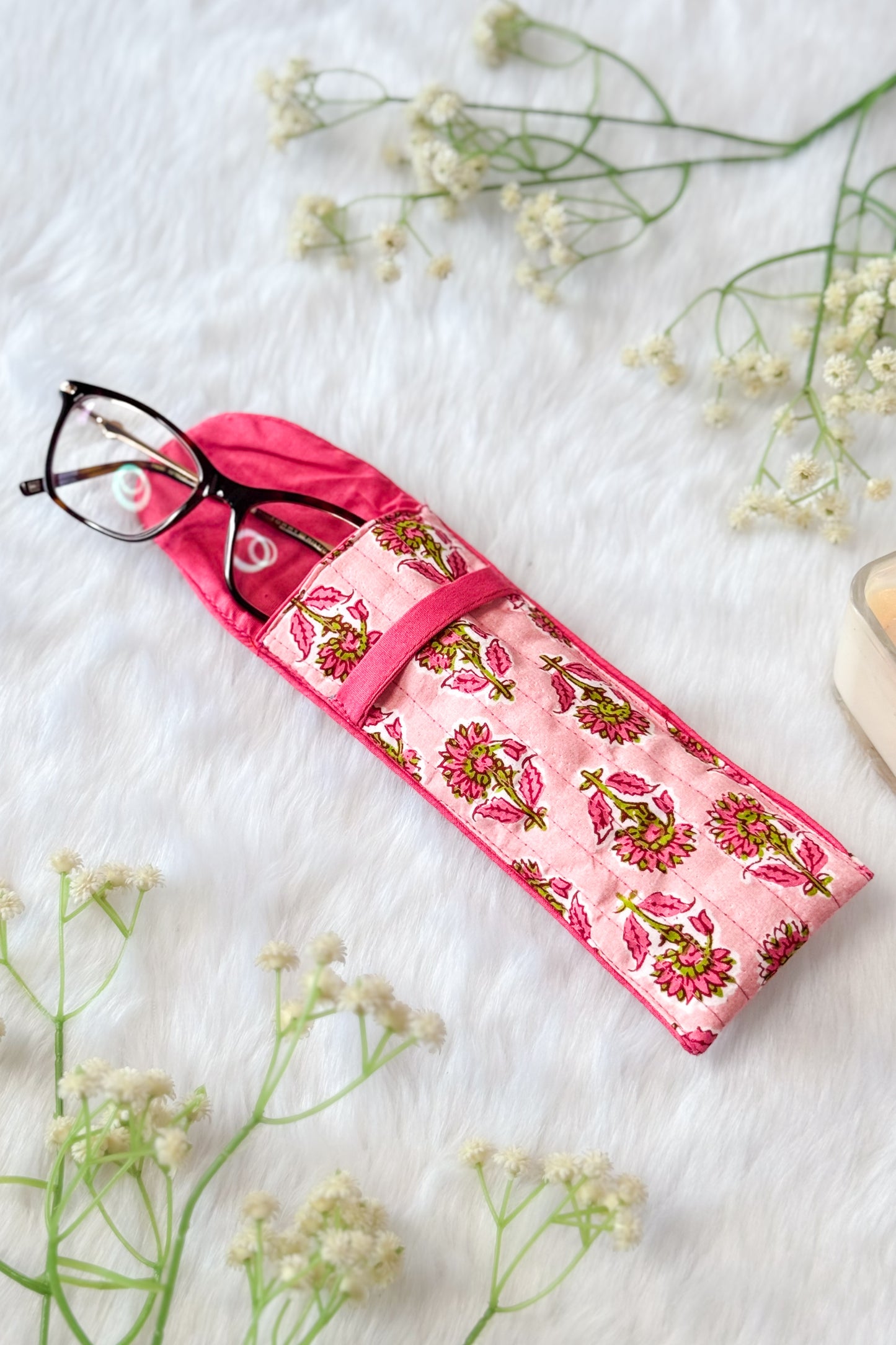 Strawberry Sundae Specs Holder