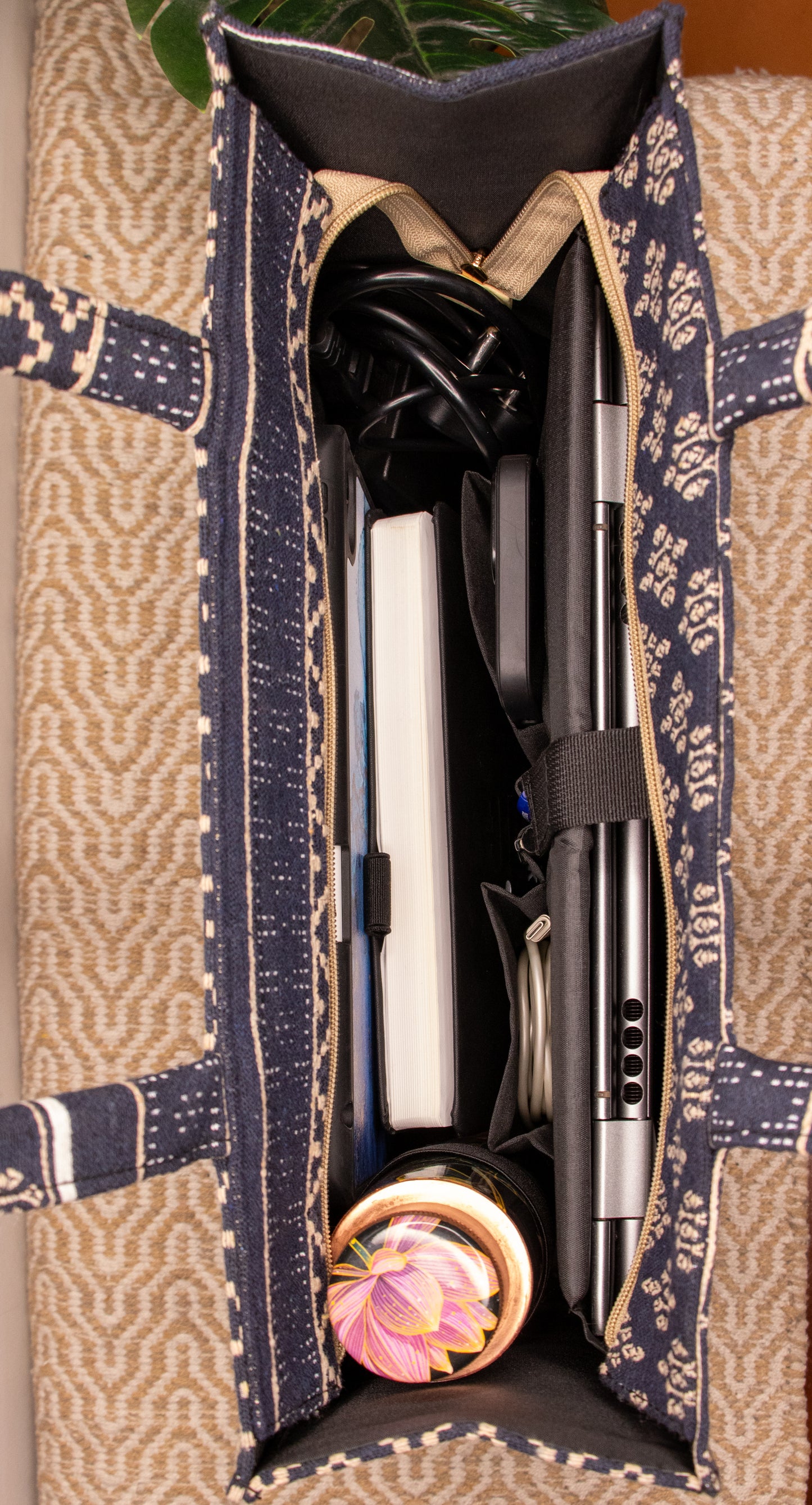 Navy Charm - Box Tote