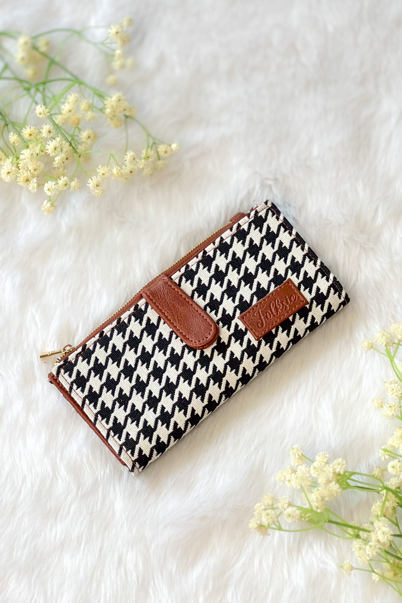 Chic Check Wallet