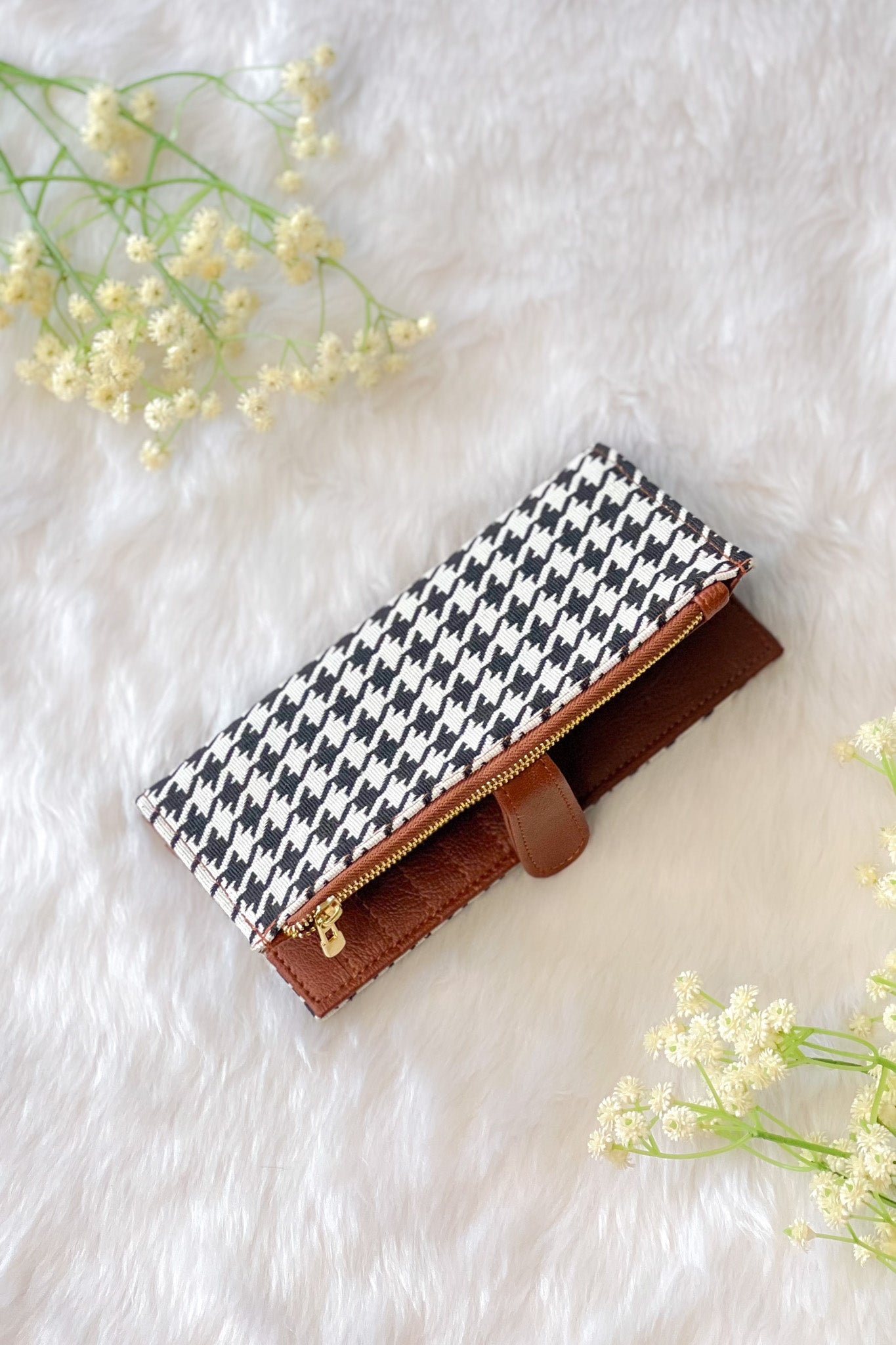 Chic Check Wallet