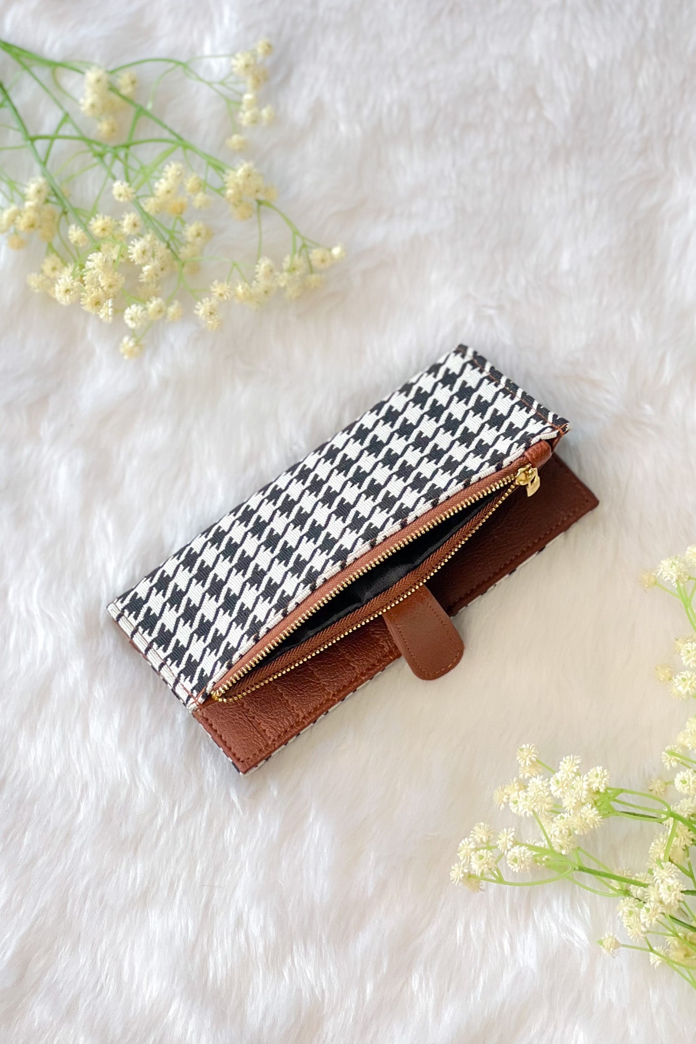 Chic Check Wallet