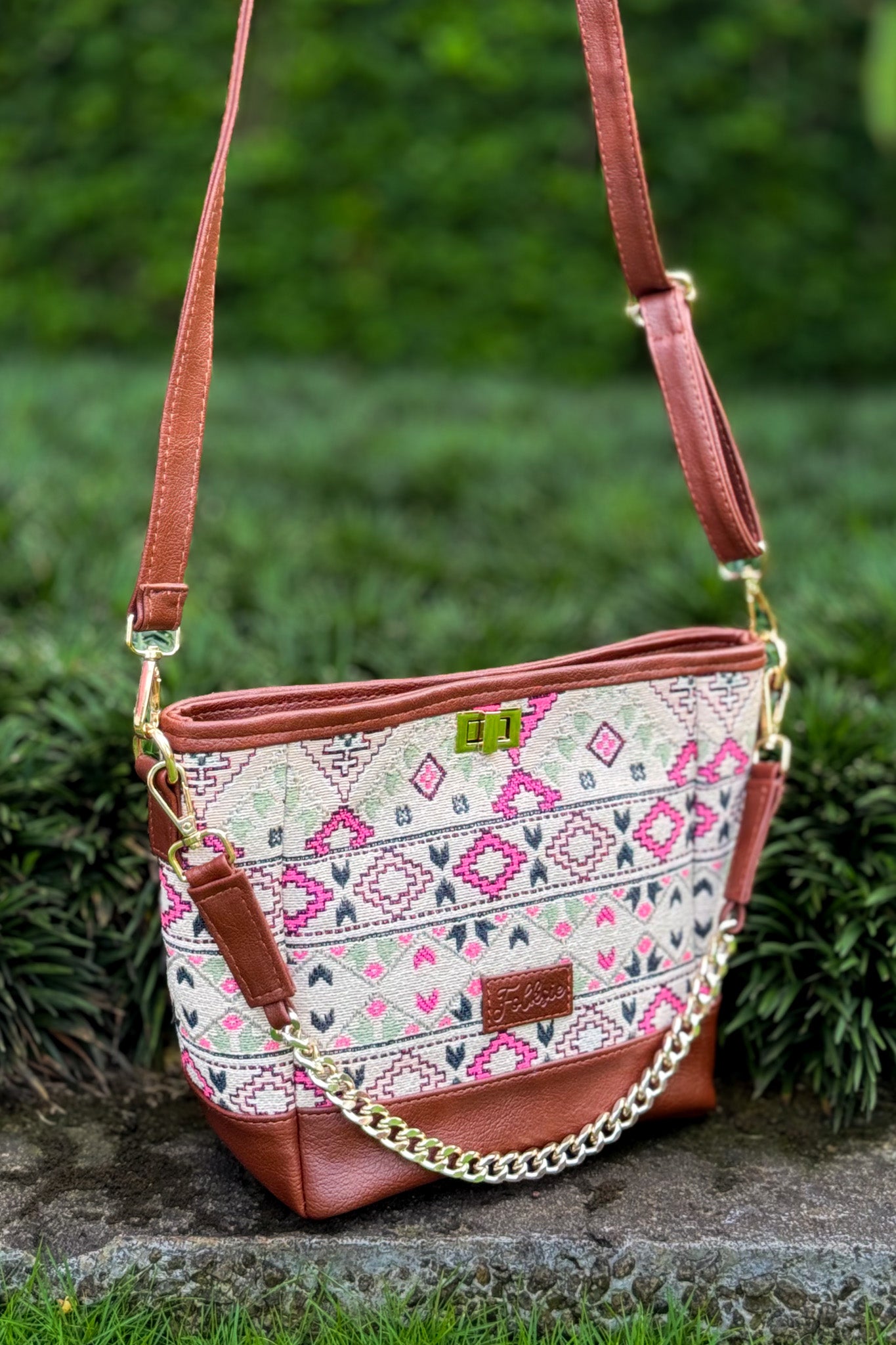 Rosewood Bucket Bag