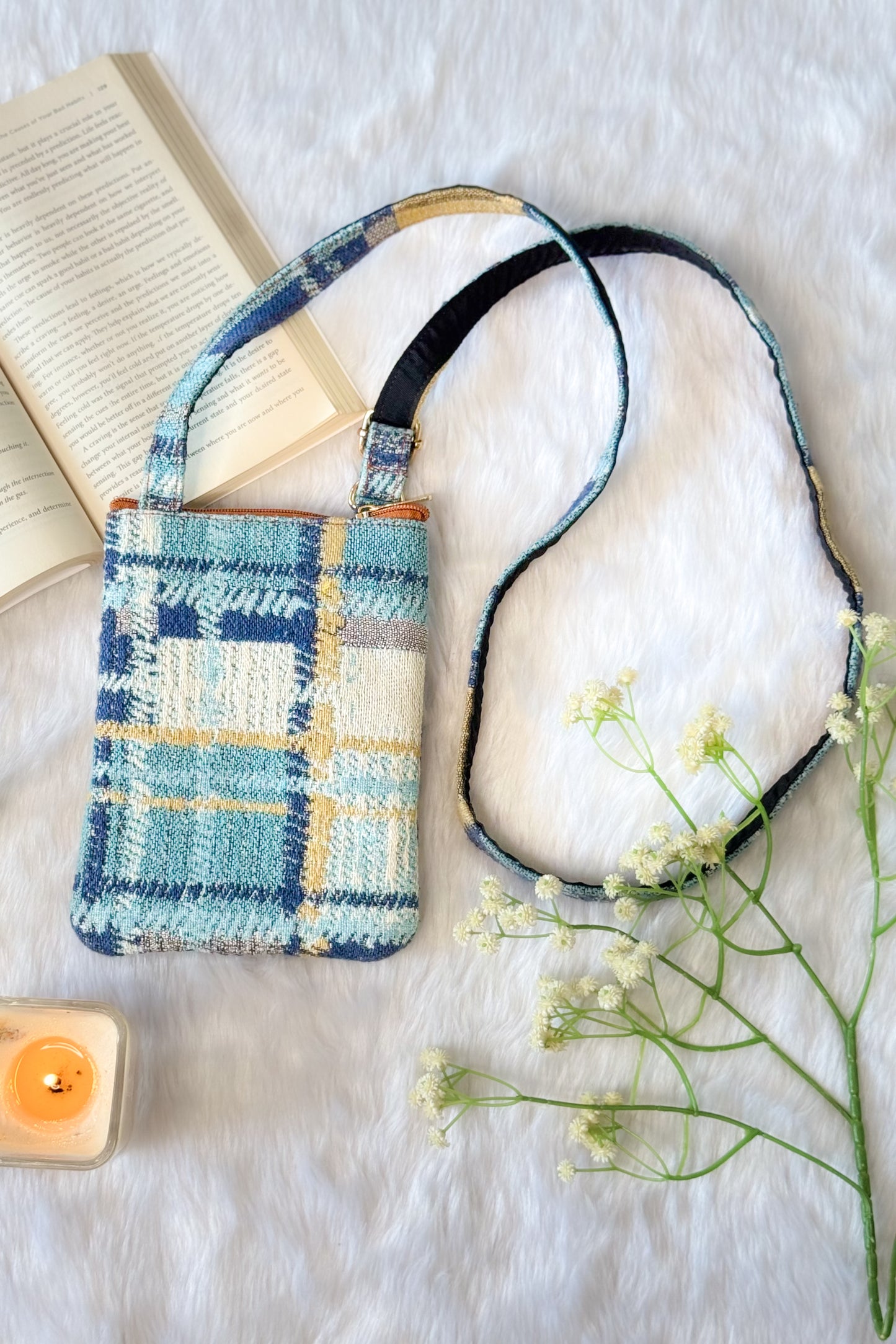Vintage Blue On The Go Sling