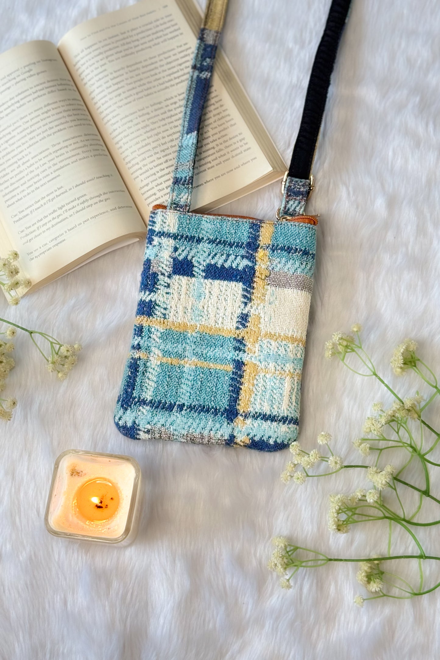 Vintage Blue On The Go Sling