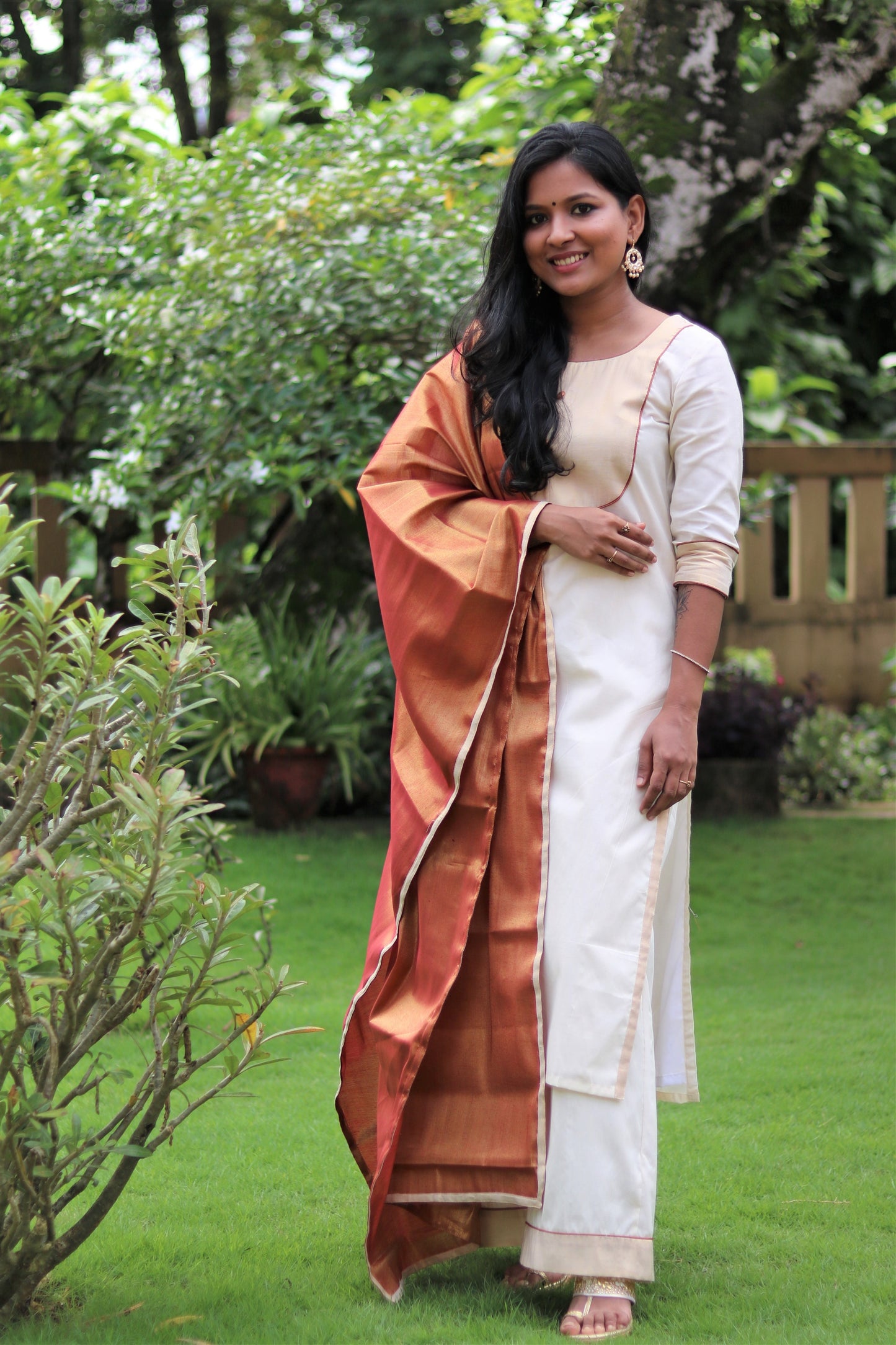 Kasavu Kurta & Palazzo Set with Maroon Dupatta