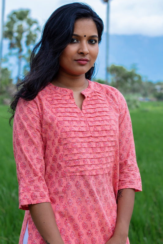 Peach Block Printed Pintuck Kurta