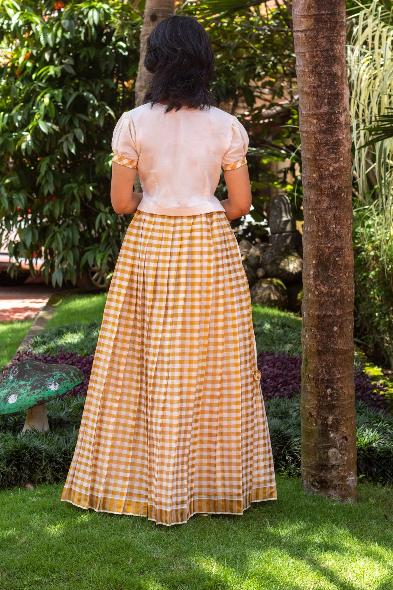 Kasavu Skirt With Crop Top